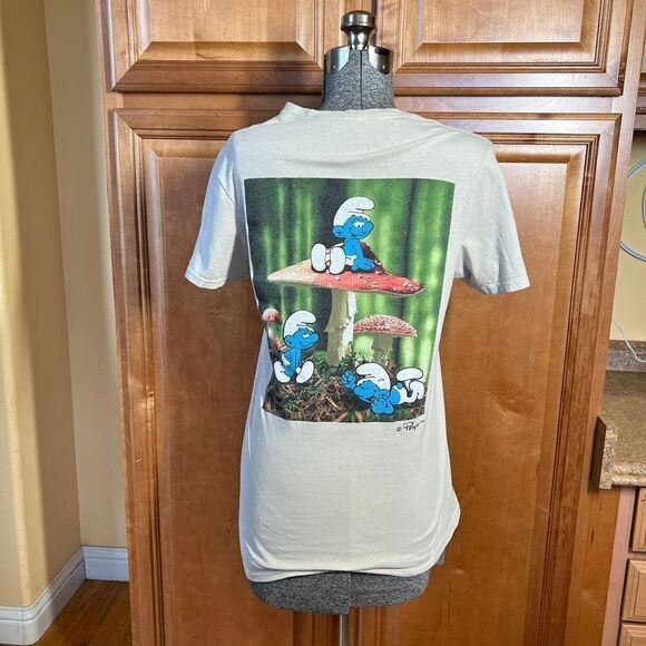 The Smurfs with Mushrooms Beige Officially Licensed Tee Shirt Beige Size Small - Picture 5 of 7